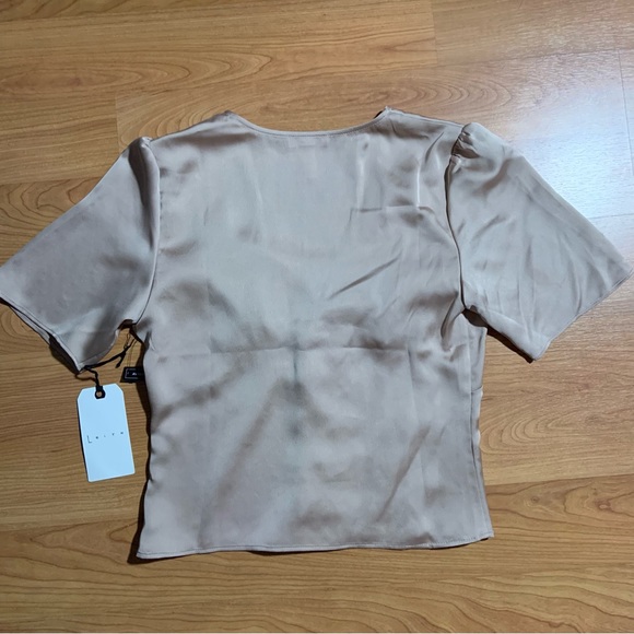 Leith Champagne Feminine Button Up Top - Picture 4 of 6